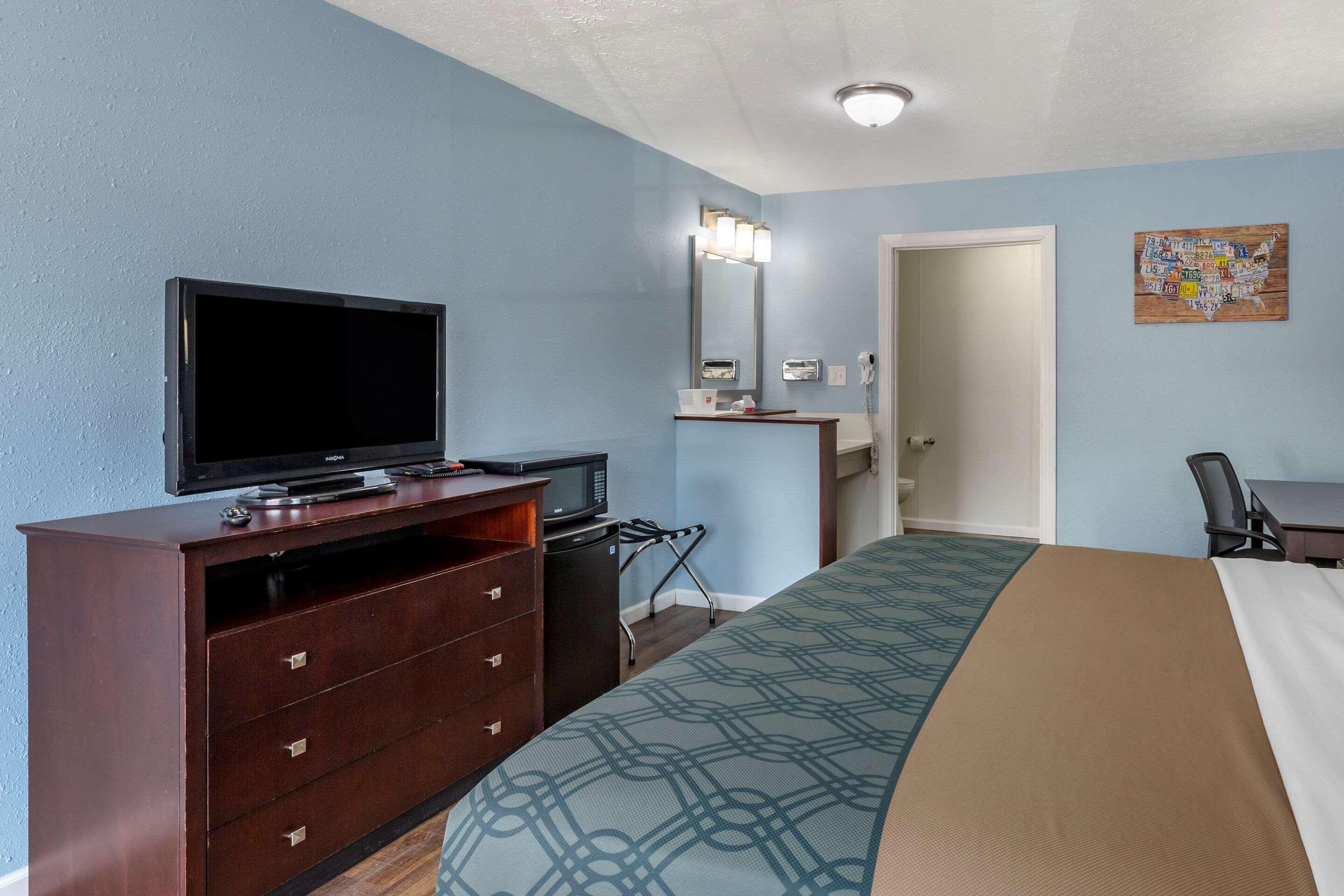 Econo Lodge Inn & Suites South Sandusky Exteriér fotografie