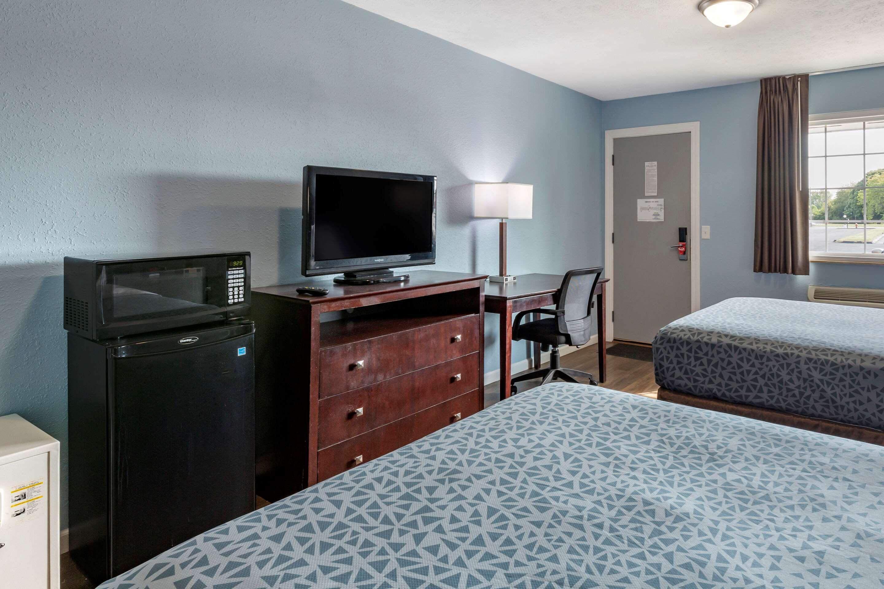 Econo Lodge Inn & Suites South Sandusky Exteriér fotografie