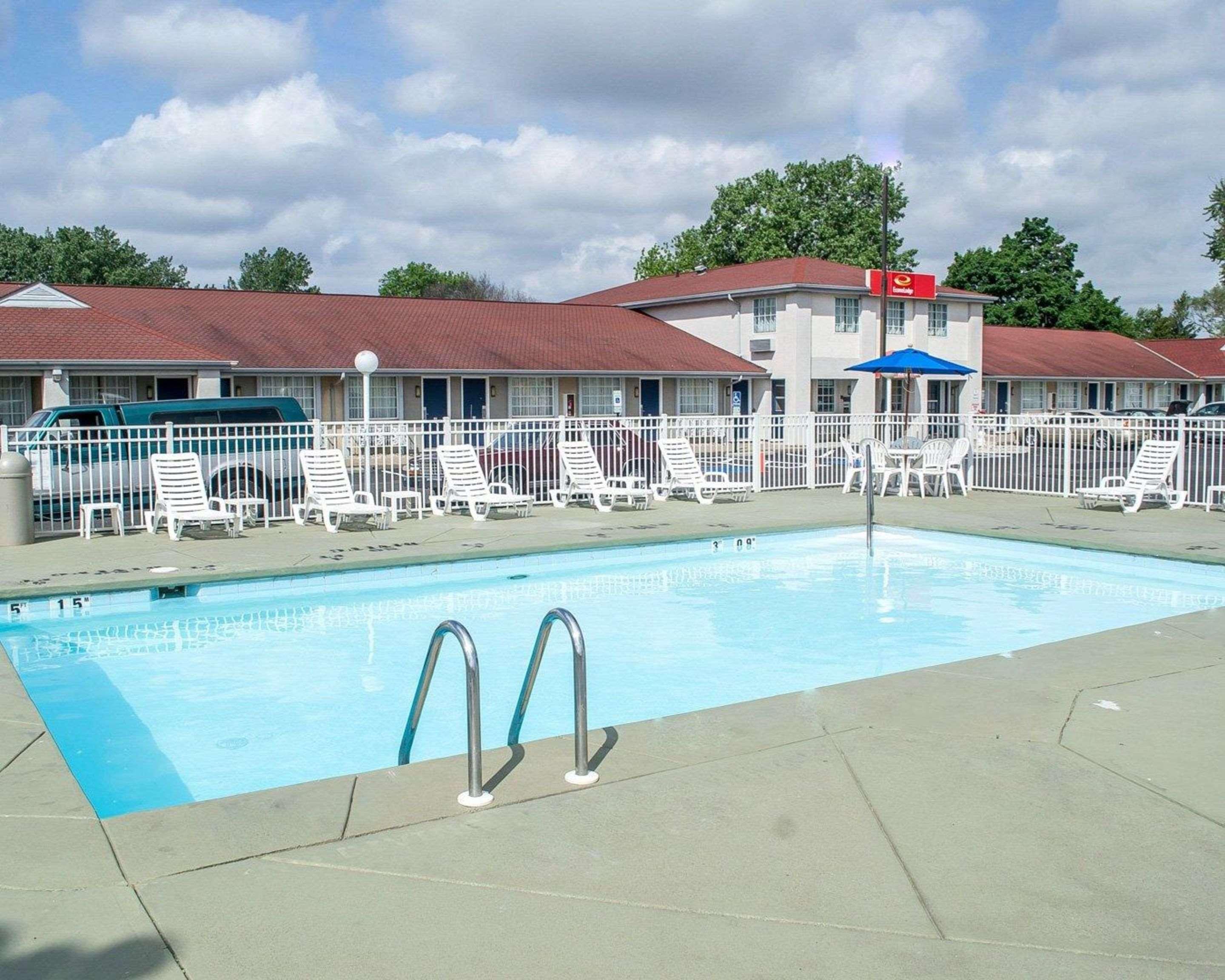 Econo Lodge Inn & Suites South Sandusky Exteriér fotografie