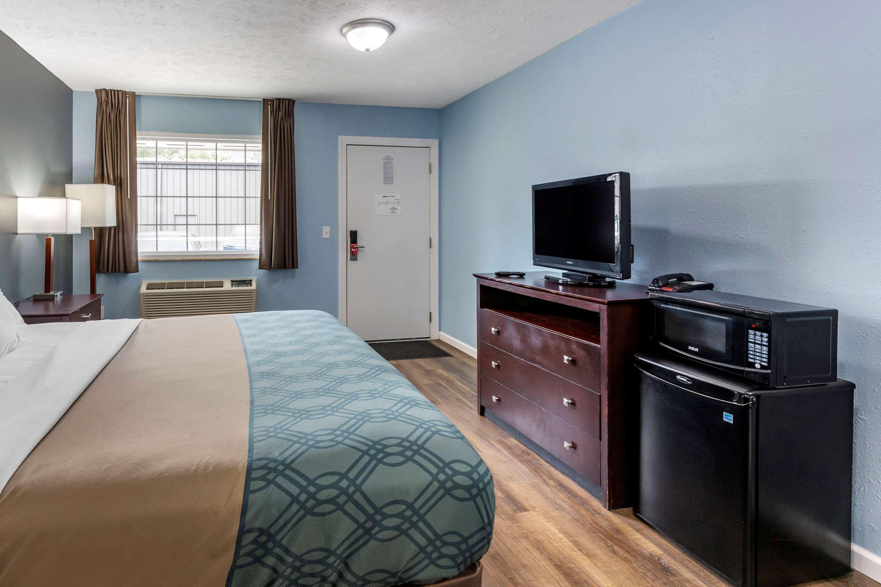 Econo Lodge Inn & Suites South Sandusky Exteriér fotografie