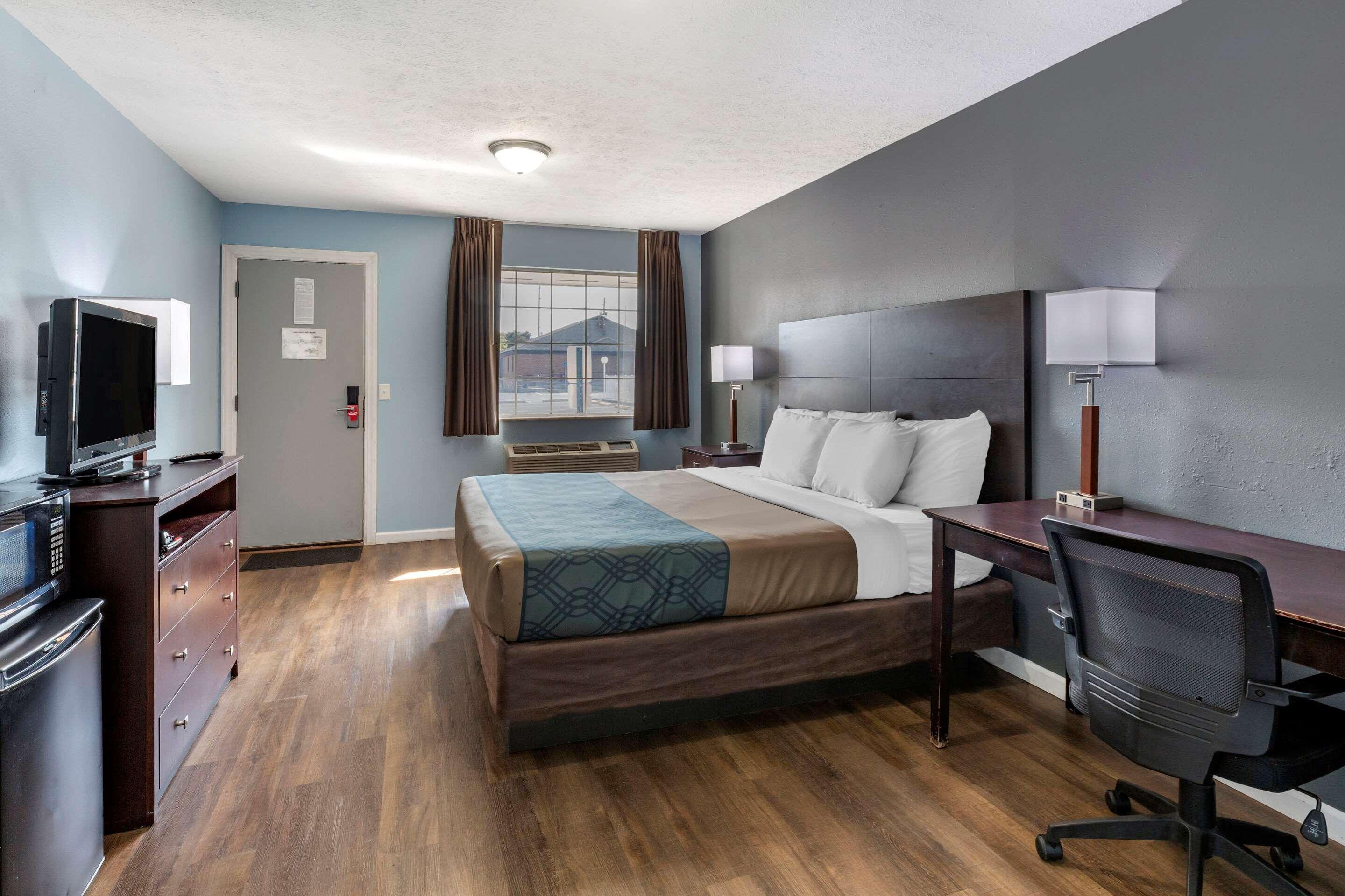 Econo Lodge Inn & Suites South Sandusky Exteriér fotografie