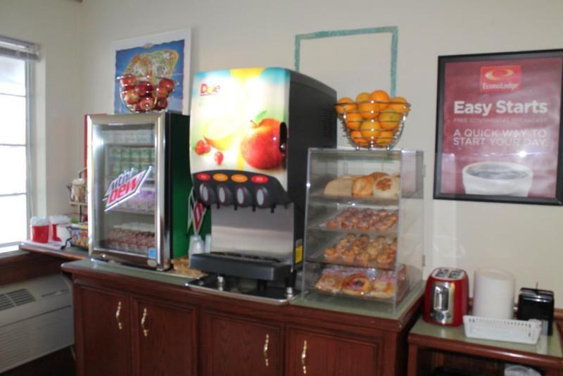 Econo Lodge Inn & Suites South Sandusky Exteriér fotografie