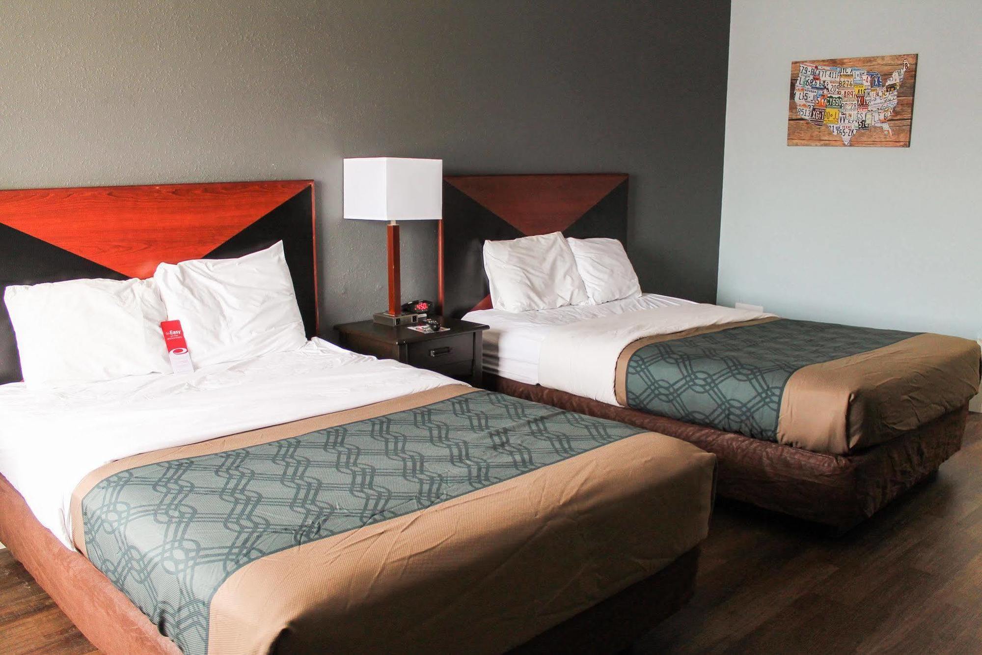 Econo Lodge Inn & Suites South Sandusky Exteriér fotografie